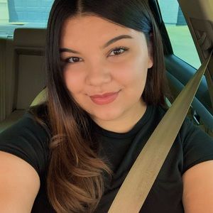 Meet your Posher, Annelise